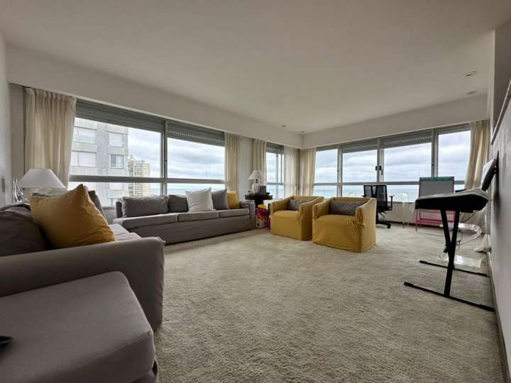 Apartamento en venta en Rambla Lorenzo Batlle Pacheco, Maldonado