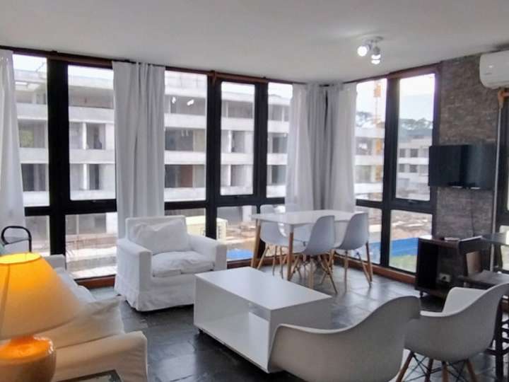 Apartamento en venta en Rambla Doctor Claudio Williman, Maldonado
