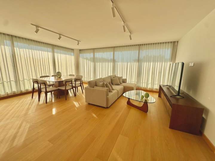 Apartamento en alquiler en Carrasco, Montevideo