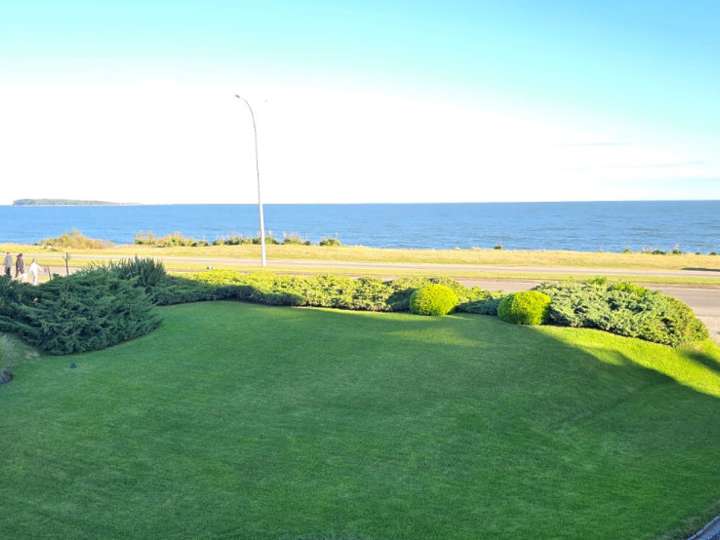 Apartamento en venta en Pinares, Maldonado
