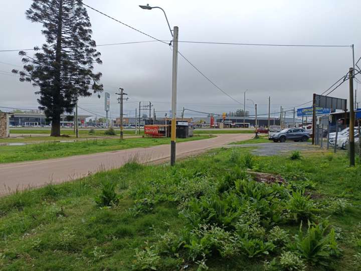 Terreno en venta en Avenida F, Ciudad de la Costa