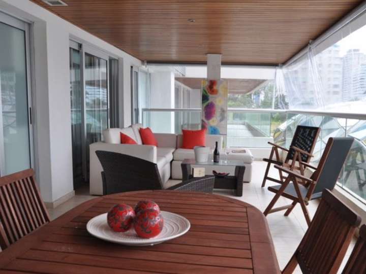 Apartamento en venta en Juana de América, Punta Del Este