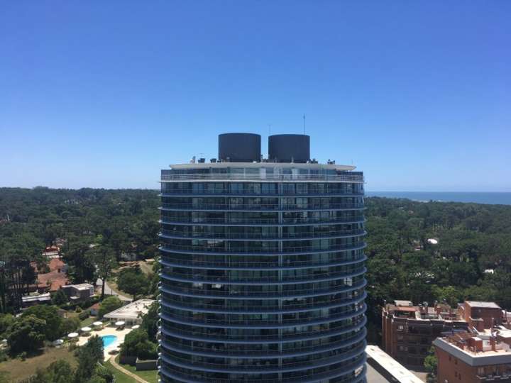 Apartamento en venta en Avenida Franklin Delano Roosevelt, Punta Del Este