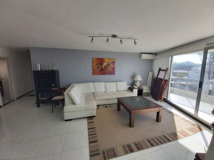 Apartamento en venta en Rambla Doctor Claudio Williman, Maldonado