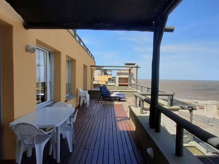 Apartamento en venta en Juan B. Zolezi, Piriápolis