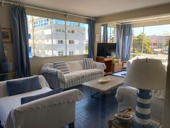 Apartamento en venta en Bauprés (Calle 18), Punta Del Este