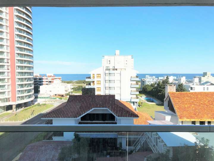 Apartamento en venta en Carlos Vaz Ferreira, Punta Del Este