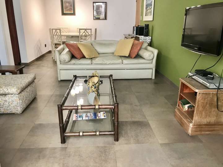 Apartamento en venta en Rambla Doctor Claudio Williman, Punta Del Este