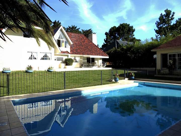 Casa en venta en Avenida Florencia, Punta Del Este