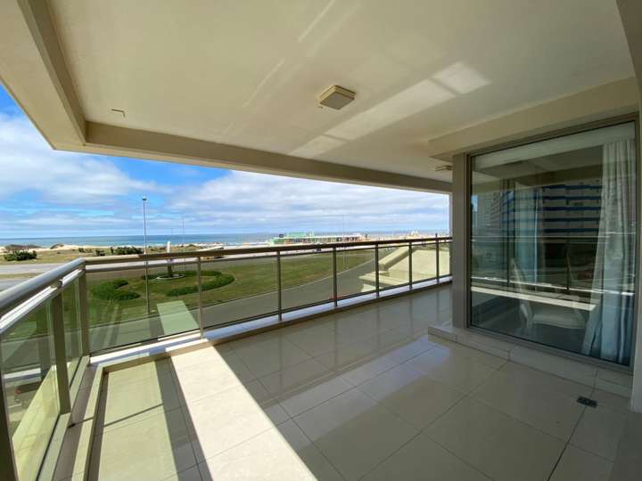 Apartamento en venta en Rambla Lorenzo Batlle Pacheco, Maldonado