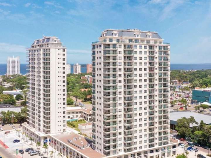 Apartamento en venta en Avenida Franklin Delano Roosevelt, Punta Del Este