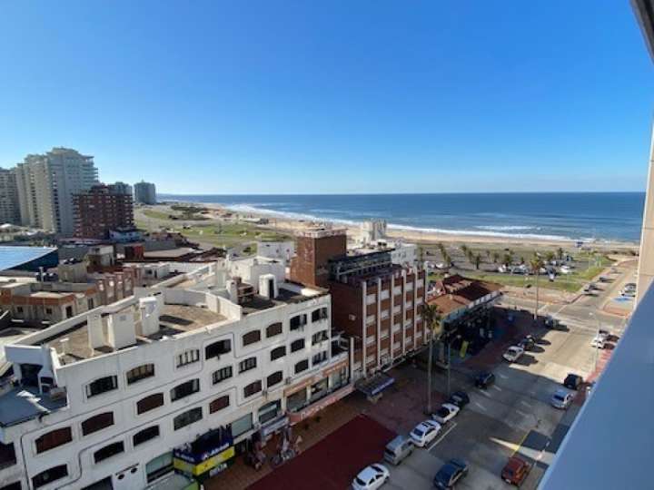 Apartamento en venta en El Remanso (Calle 20), Punta Del Este