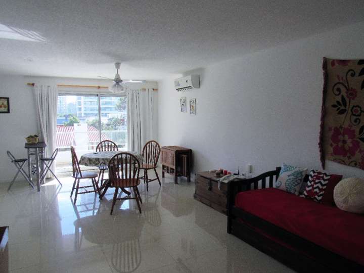 Apartamento en venta en Juan Zorrila de San Martín, Punta Del Este