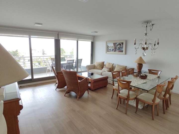 Apartamento en venta en Pernambuco, Punta Del Este