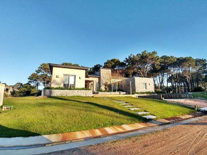 Casa en venta en Camino Eugenio Sainz Martínez, Maldonado