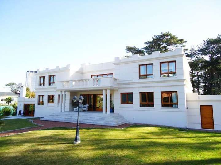 Casa en venta en Avenida Martiniano Chiossi, Maldonado