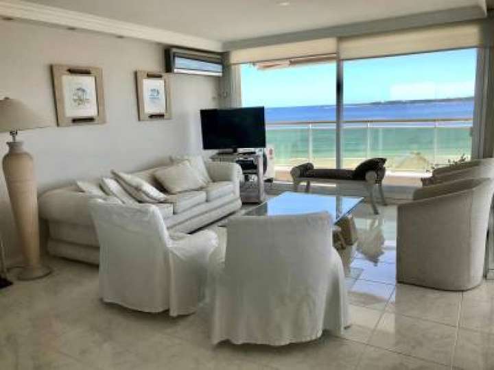Apartamento en venta en Rambla Doctor Claudio Williman, Punta Del Este