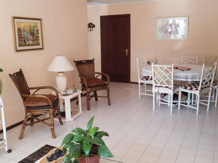 Apartamento en venta en Avenida Franklin Delano Roosevelt, Punta Del Este