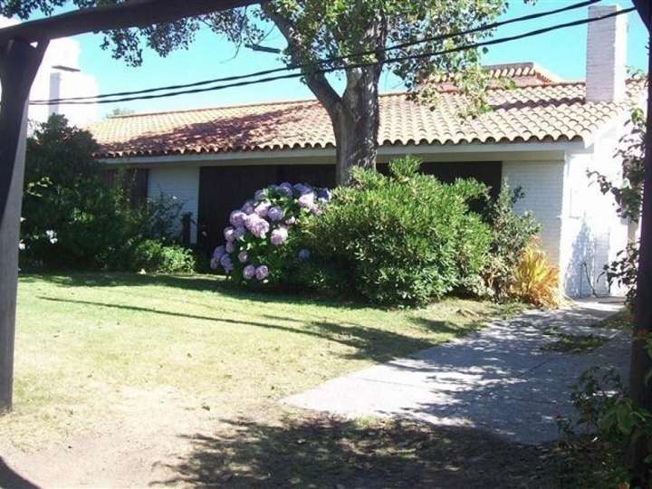 Casa en venta en Los Suspiros, Maldonado
