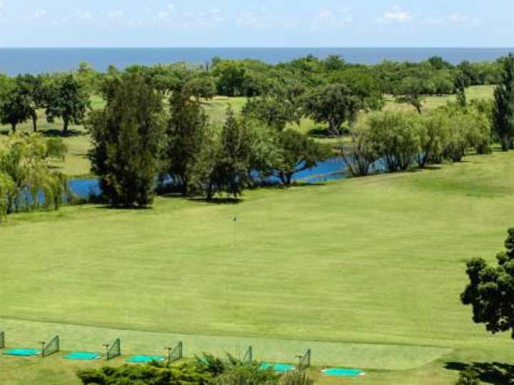 Terreno en venta en Rambla de las Américas, Colonia