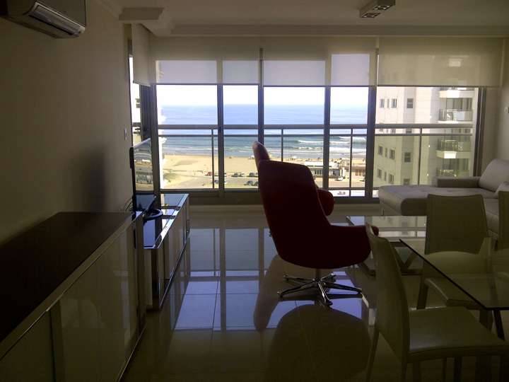 Apartamento en venta en Rambla Lorenzo Batlle Pacheco, Punta Del Este