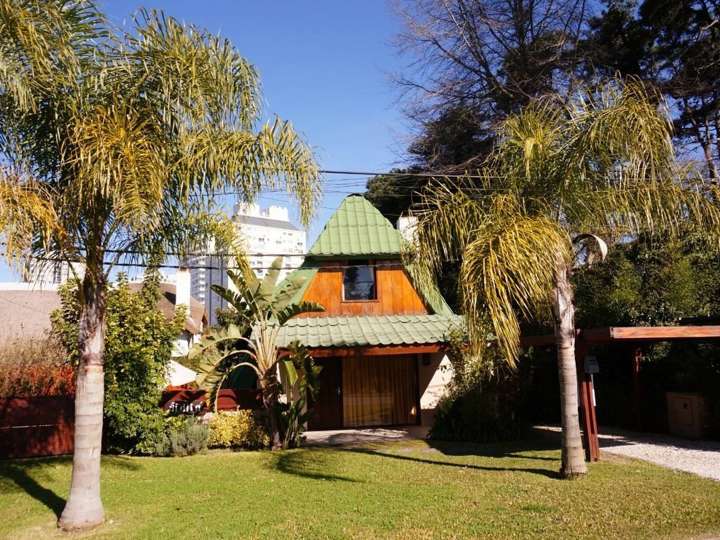 Casa en venta en Henry Dunant, Punta Del Este