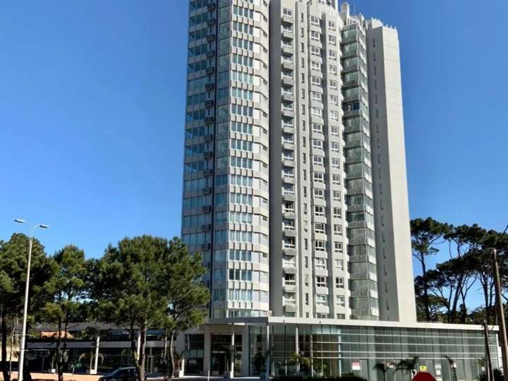 Apartamento en venta en Avenida Franklin Delano Roosevelt, Punta Del Este