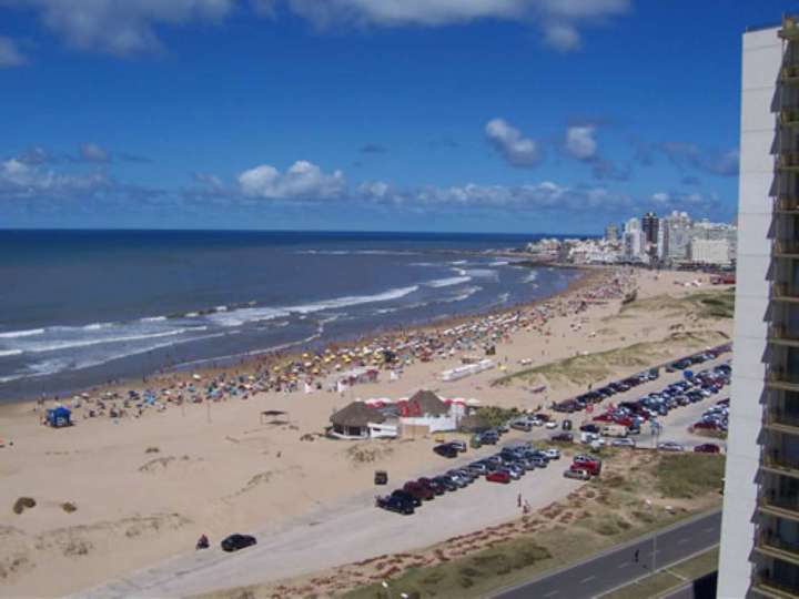 Apartamento en venta en Rambla Lorenzo Batlle, Punta Del Este