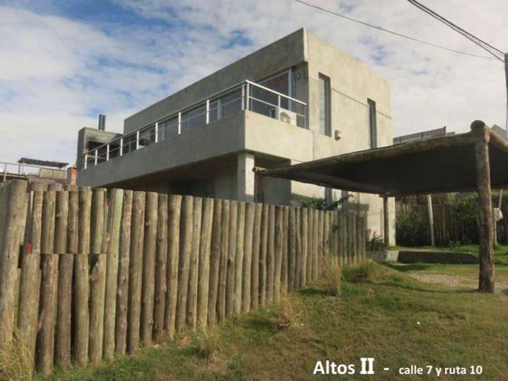 Casa en venta en Calle 7 - El Aljibe, Buenos Aires