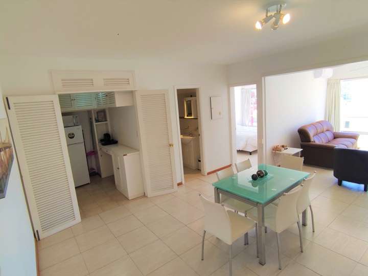 Apartamento en venta en Las Focas (Calle 30), Punta Del Este