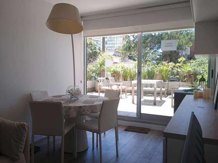 Apartamento en venta en La Salina (Calle 9), Punta Del Este
