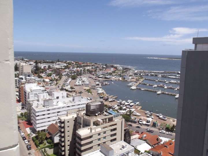 Apartamento en venta en La Galerna (Calle 21), Punta Del Este