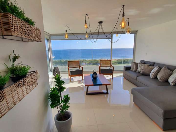 Apartamento en venta en Rambla Doctor Claudio Williman, Maldonado