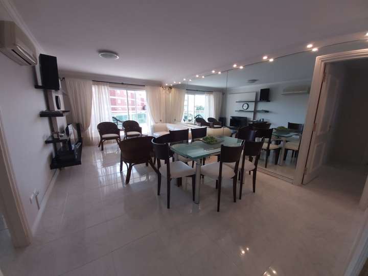 Apartamento en venta en Punta Del Este