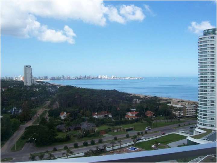 Apartamento en venta en Punta Del Este