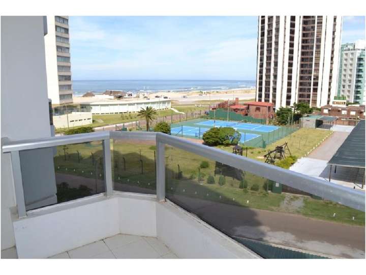 Apartamento en venta en Punta Del Este