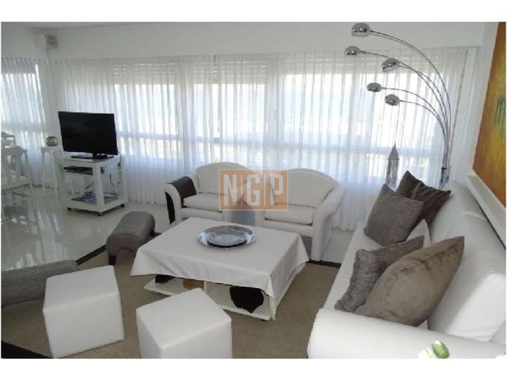 Apartamento en venta en Punta Del Este