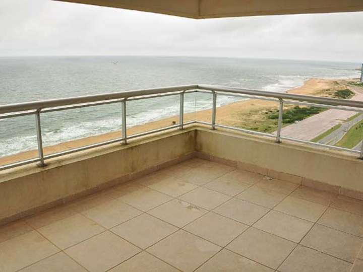 Apartamento en venta en Punta Del Este