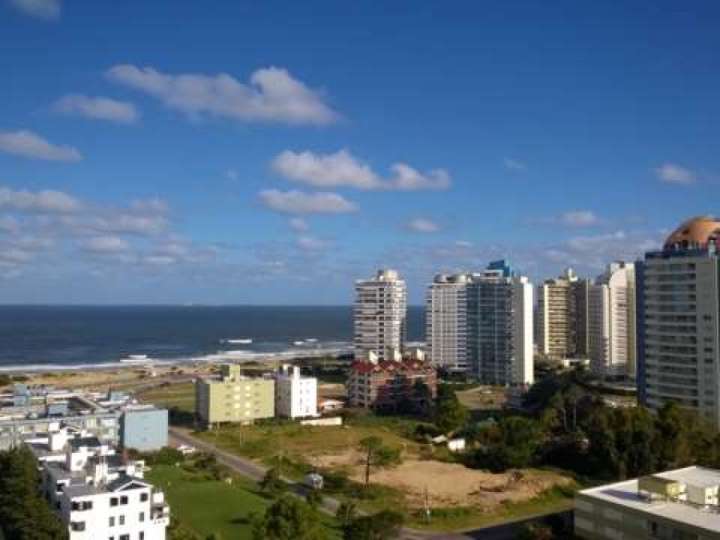 Apartamento en venta en Punta Del Este