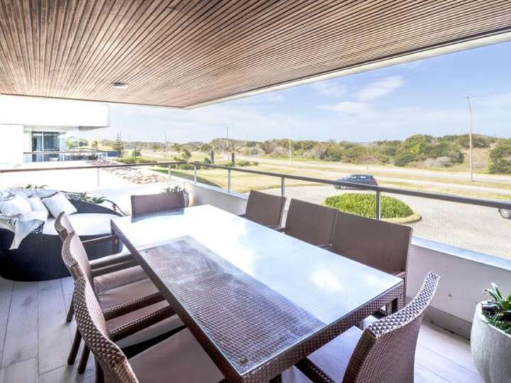 Apartamento en venta en Punta Del Este