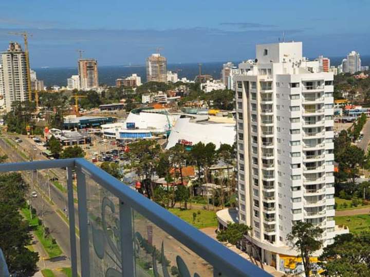 Apartamento en venta en Punta Del Este