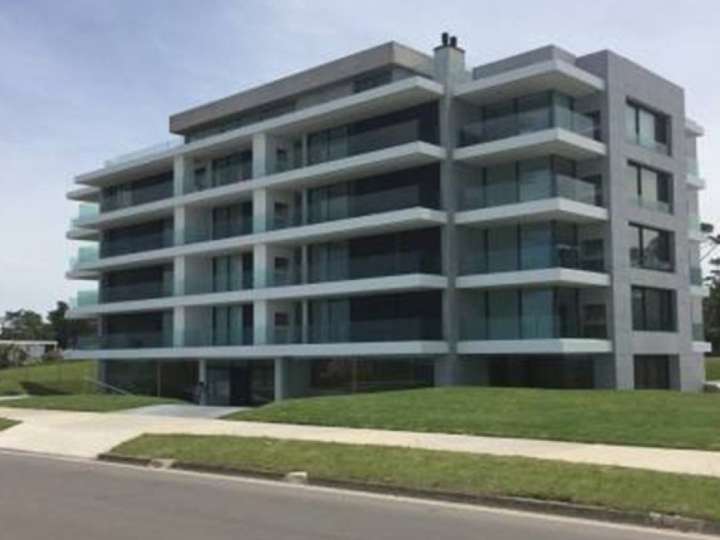 Apartamento en venta en Pinares, Maldonado