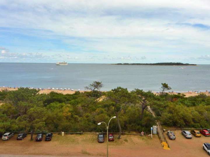 Apartamento en venta en Punta Del Este