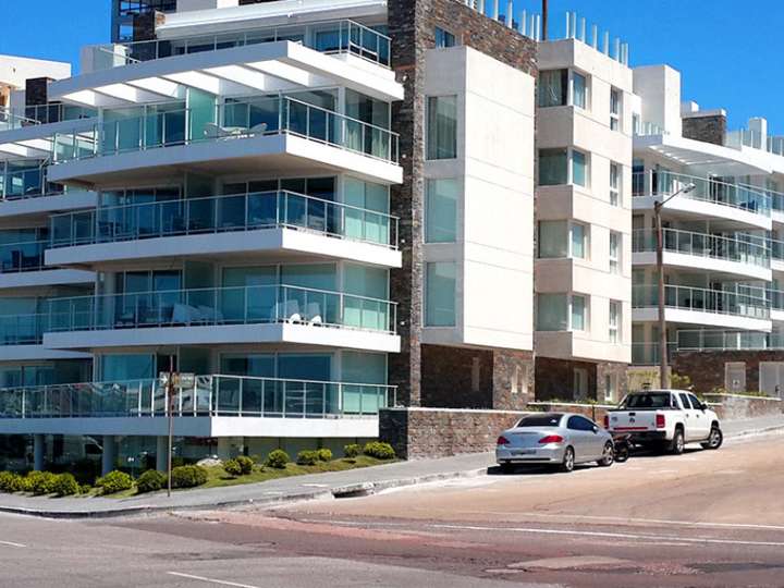 Apartamento en venta en Rambla General Artigas, Maldonado