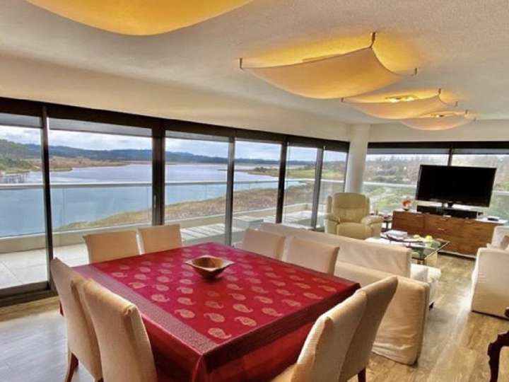 Apartamento en venta en Punta Del Este