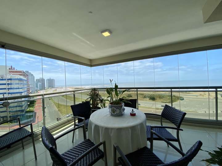 Apartamento en venta en Rambla Lorenzo Batlle Pacheco, Maldonado