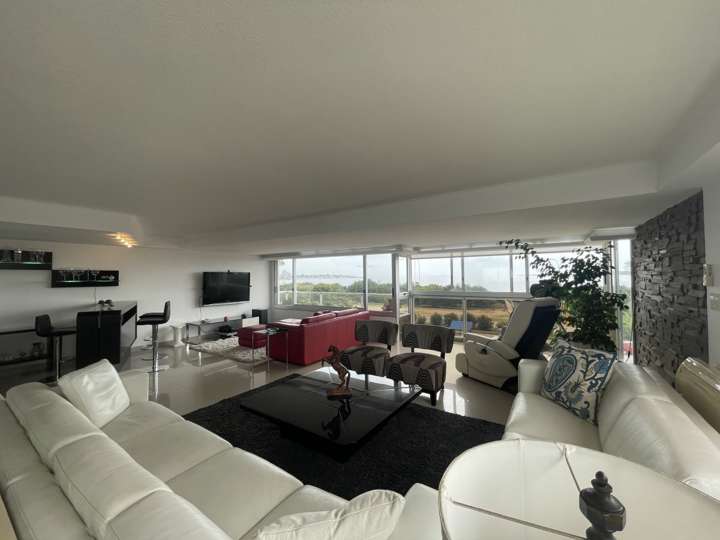 Apartamento en venta en Punta Del Este