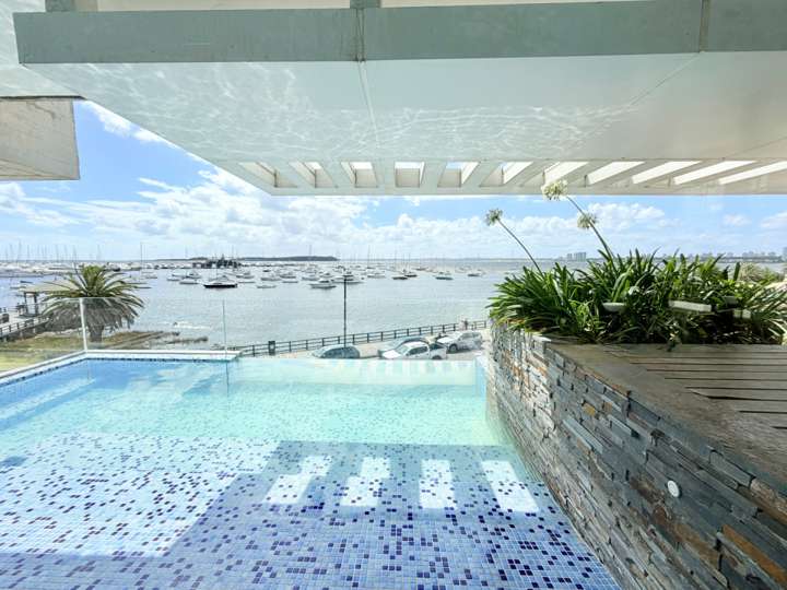 Apartamento en venta en Rambla General Artigas, Punta Del Este