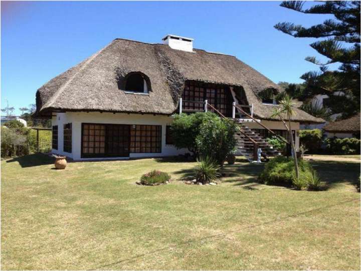 Casa en venta en Pinares, Maldonado