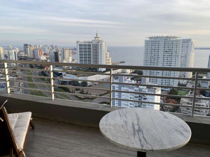 Apartamento en venta en Punta Del Este